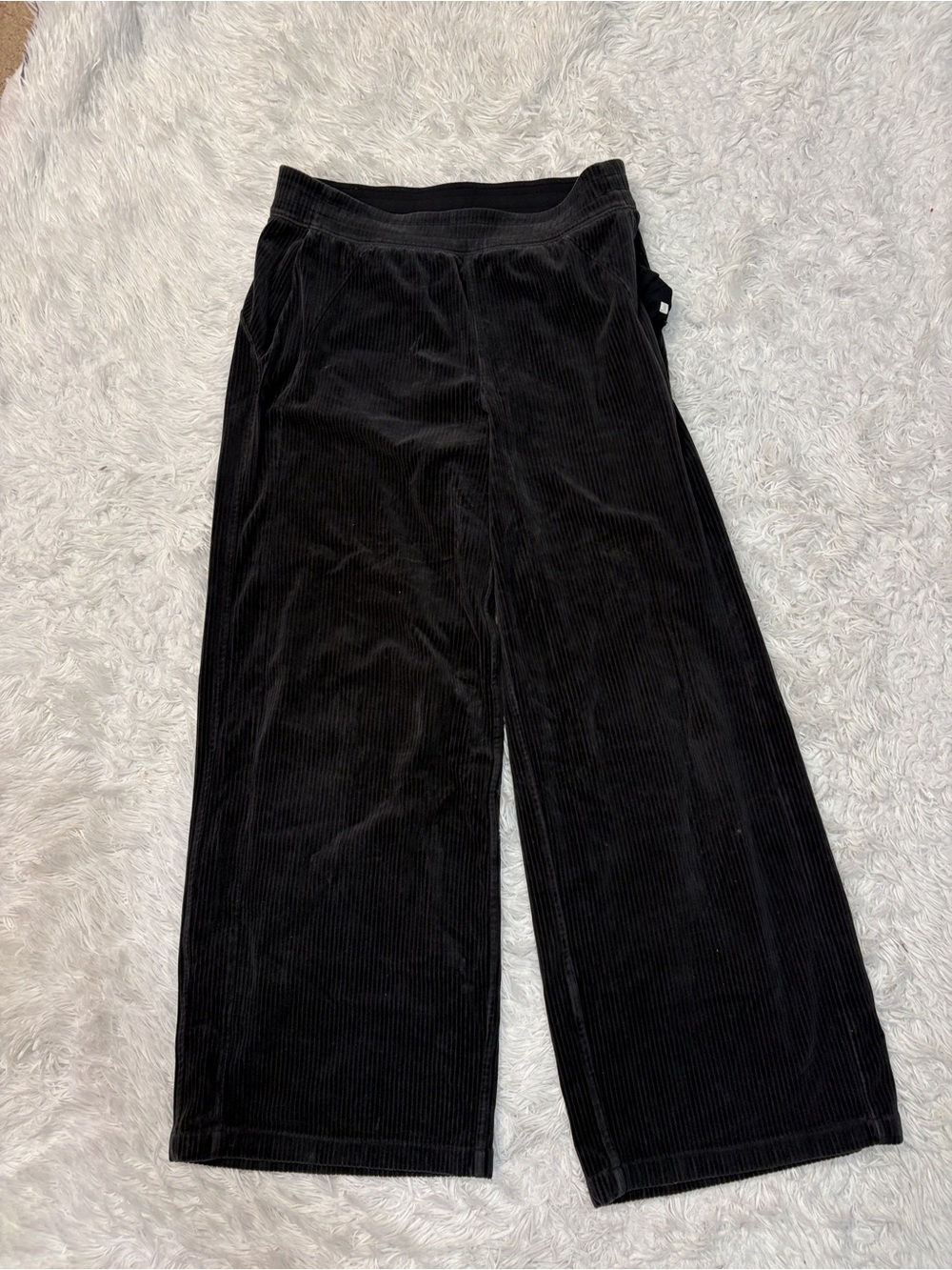 Lululemon Scuba Mid-Rise Wide-Leg Pant *Velvet Cord - Black - Picture 4 of 4